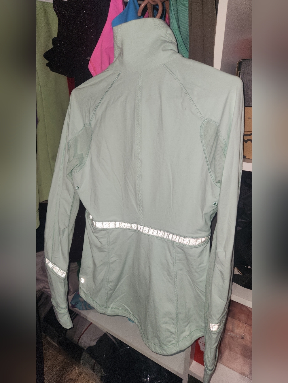 Lululemon Run Reflect Pullover in a light mint green color size 10 - Picture 3 of 6